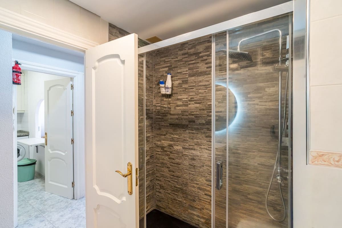 1 slaapkamer Strandappartement te koop in Fuengirola met garage - € 322.500 (Ref: 9688542)