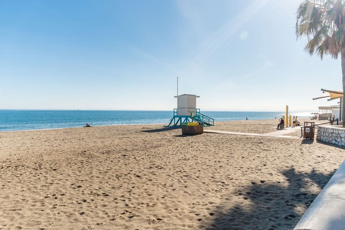 1 slaapkamer Strandappartement te koop in Fuengirola met garage - € 322.500 (Ref: 9688542)