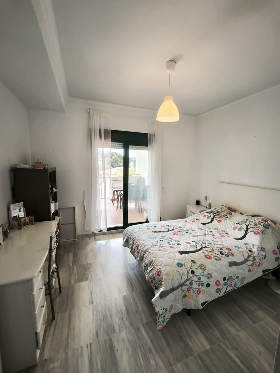 Apartamento de 2 habitaciones en Alhaurín Golf en venta - 284.000 € (Ref: 9694161)