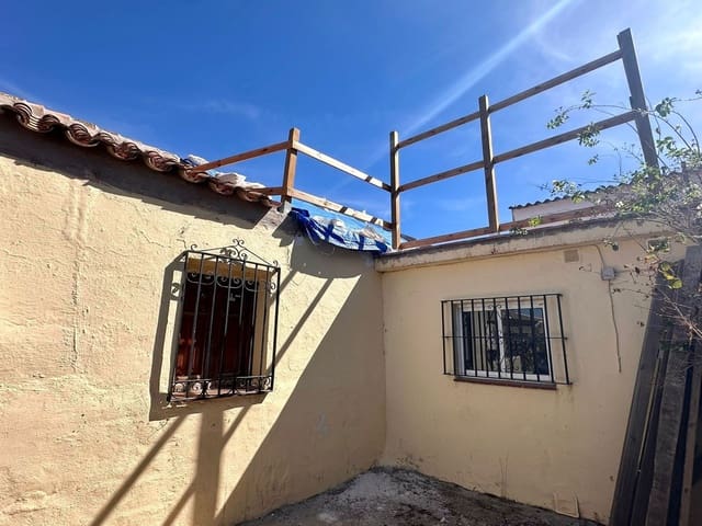 2 Zimmer Doppelhaus zu verkaufen in Coín - 115.000 € (Ref: 9699275)