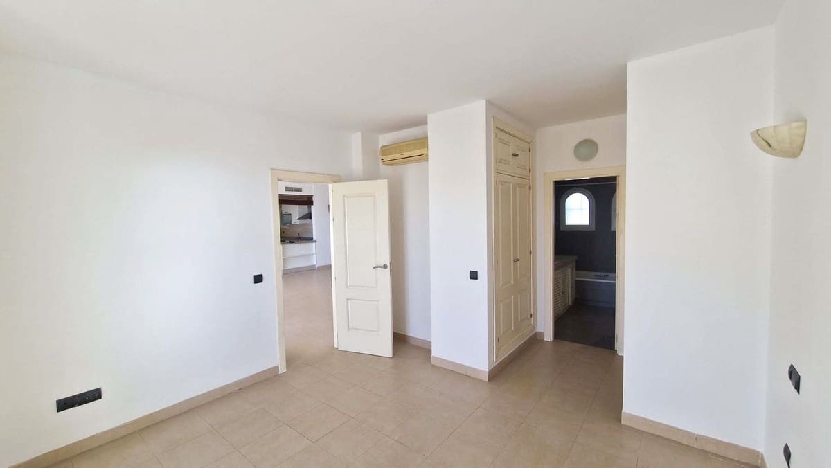 2 sypialnia Apartament na sprzedaż w Benalmadena Costa z basenem garażem - 557 000 € (Ref: 9699316)