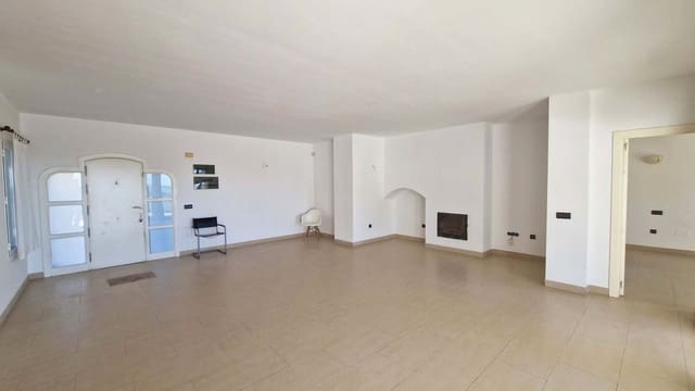 2 slaapkamer Appartement te koop in Benalmadena Costa, Benalmádena met zwembad garage - € 557.000 (Ref: 9699316)