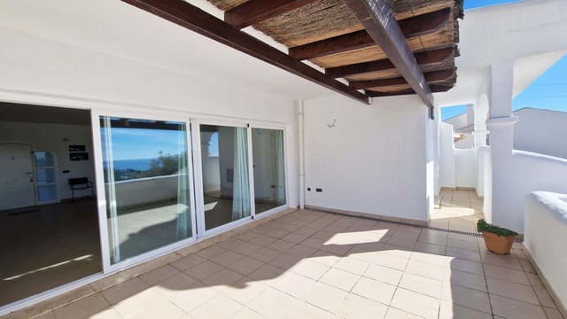2 slaapkamer Appartement te koop in Benalmadena Costa, Benalmádena met zwembad garage - € 557.000 (Ref: 9699316)