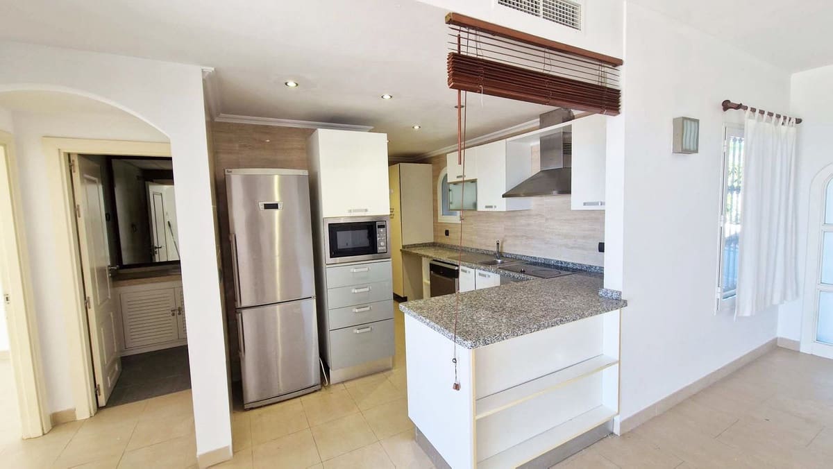 2 sypialnia Apartament na sprzedaż w Benalmadena Costa z basenem garażem - 557 000 € (Ref: 9699316)