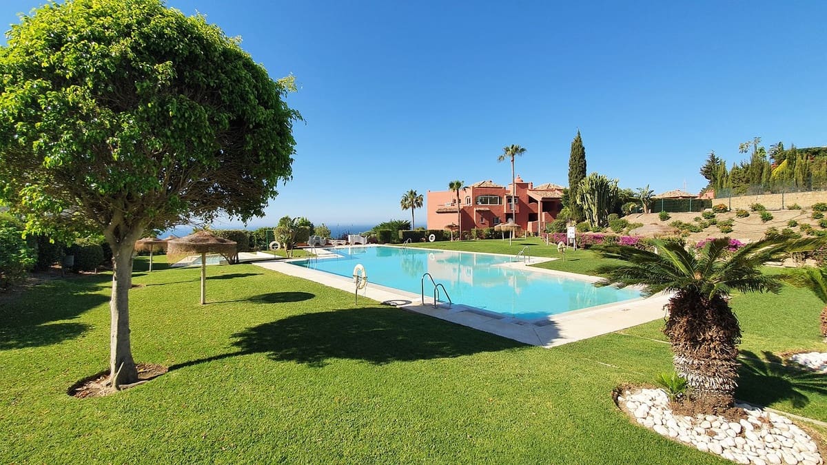 2 sypialnia Apartament na sprzedaż w Benalmadena Costa z basenem garażem - 557 000 € (Ref: 9699316)