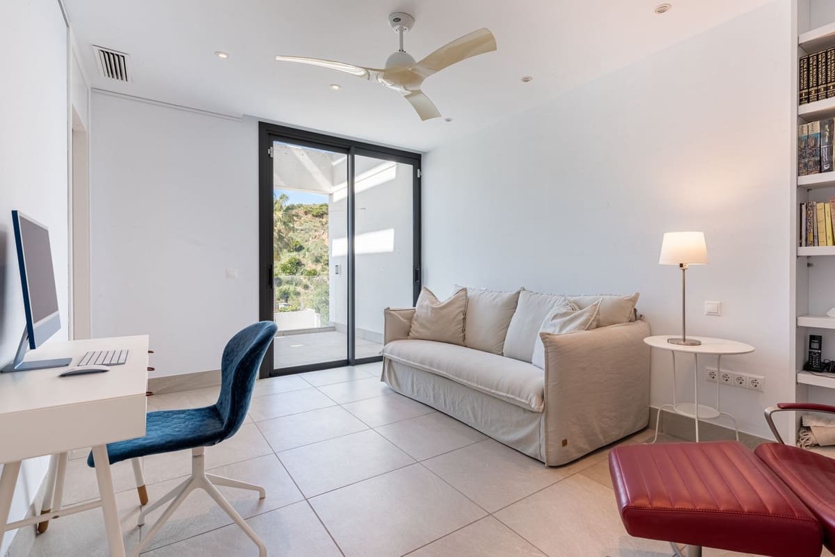 4 soveværelse Villa til salg i Mijas med swimmingpool garage - € 1.990.000 (Ref: 9699320)