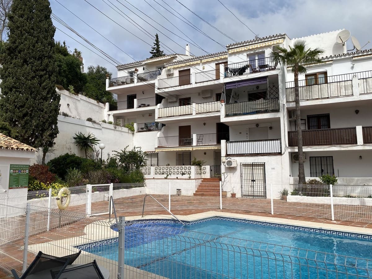 2 bedroom Apartment for sale in Mijas with pool - € 260,000 (Ref: 9699325)