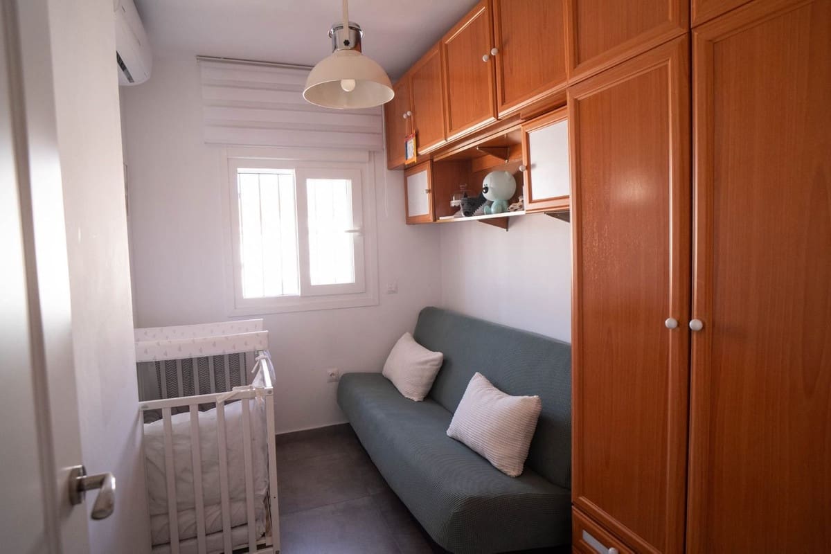 6 soveværelse Semi-Rækkehus til salg i Las Lagunas de Mijas med garage - € 485.000 (Ref: 9699670)