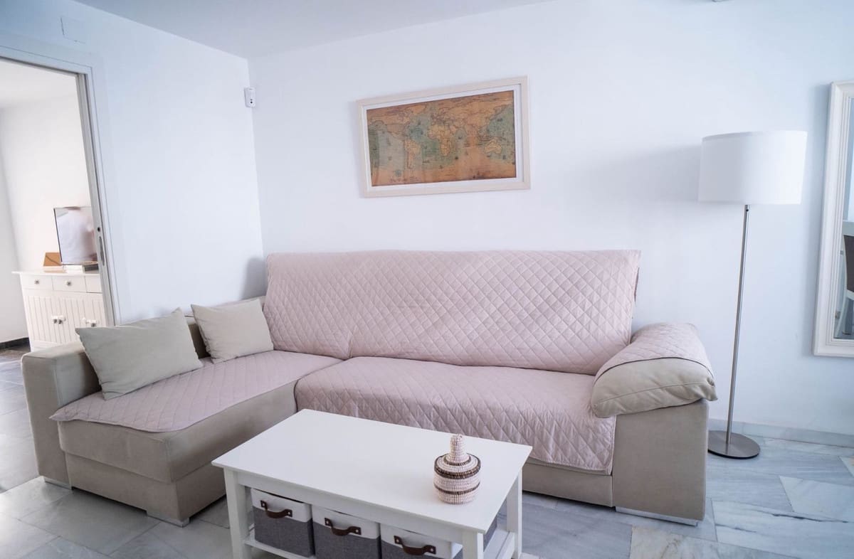 6 soveværelse Semi-Rækkehus til salg i Las Lagunas de Mijas med garage - € 485.000 (Ref: 9699670)