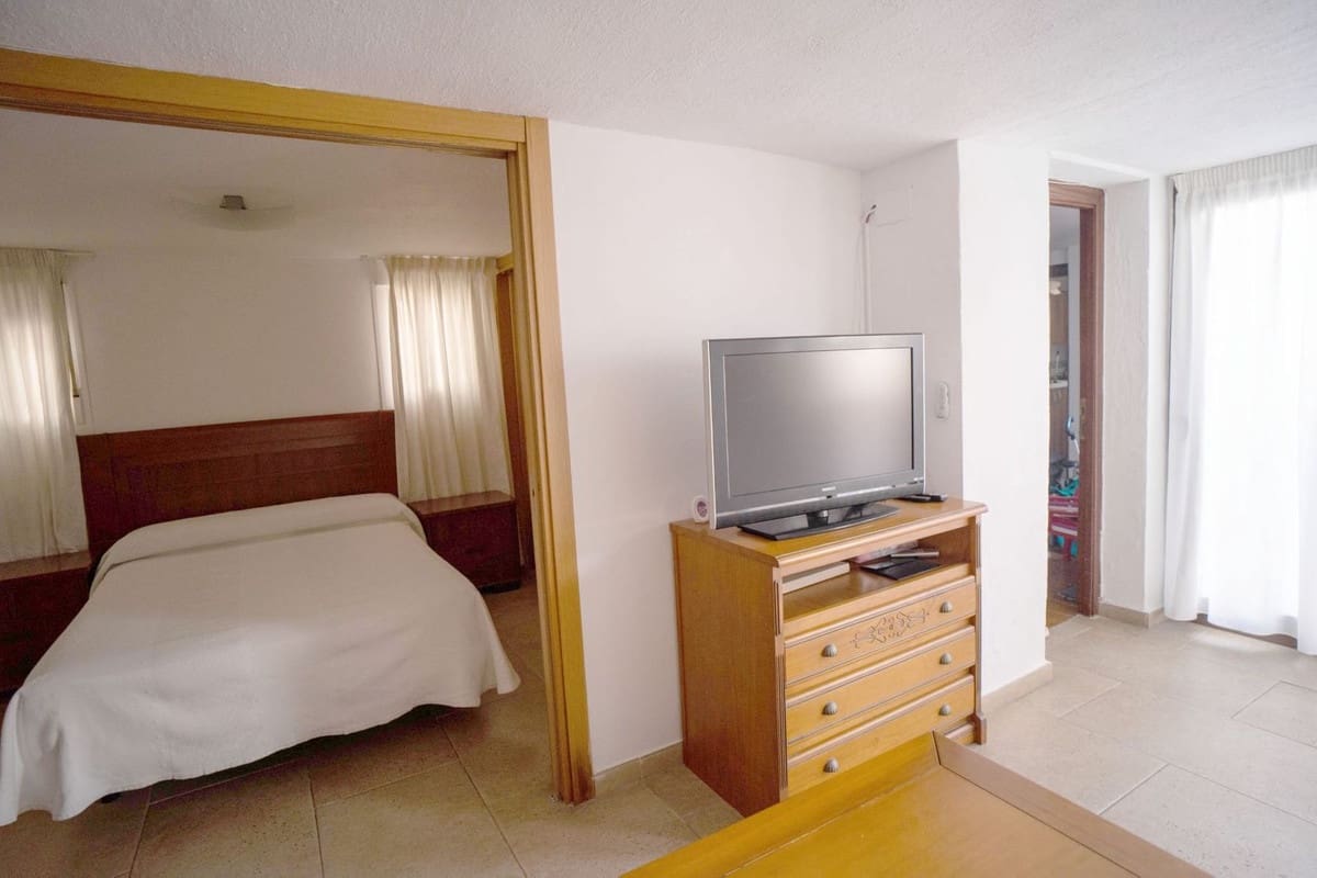 6 soveværelse Semi-Rækkehus til salg i Las Lagunas de Mijas med garage - € 485.000 (Ref: 9699670)