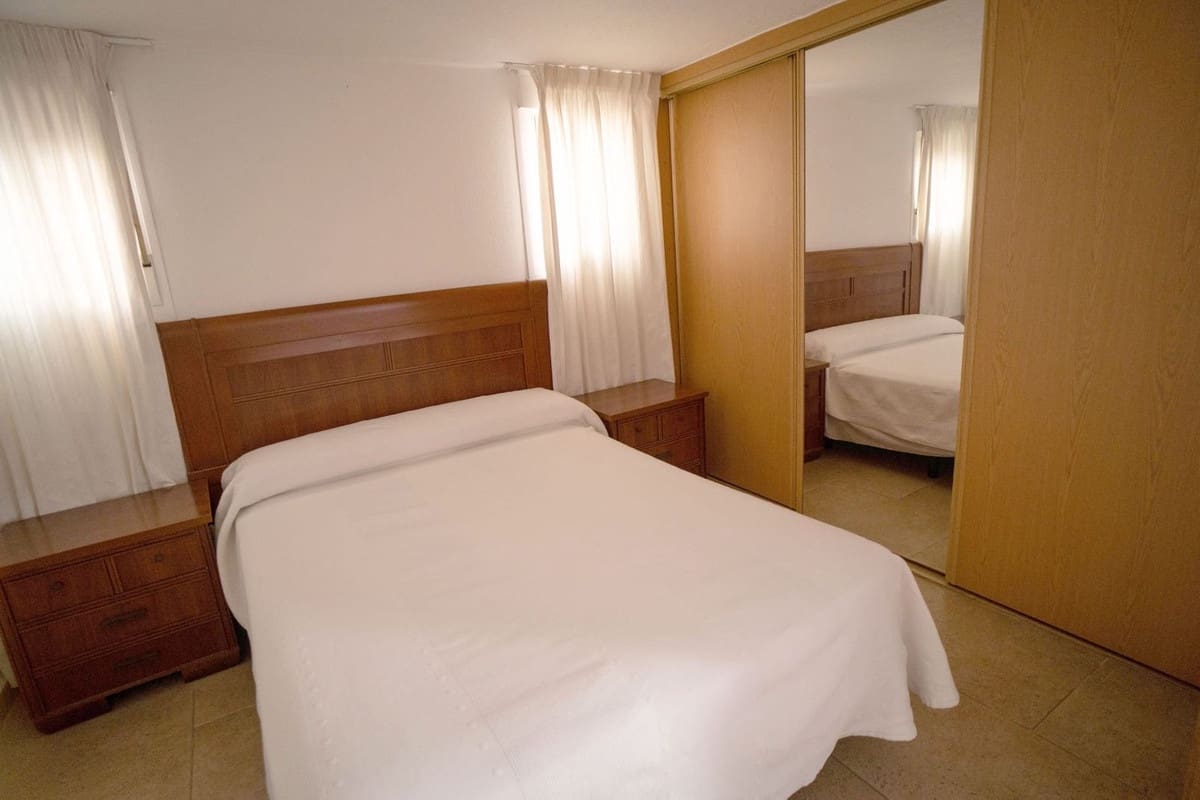 6 soveværelse Semi-Rækkehus til salg i Las Lagunas de Mijas med garage - € 485.000 (Ref: 9699670)