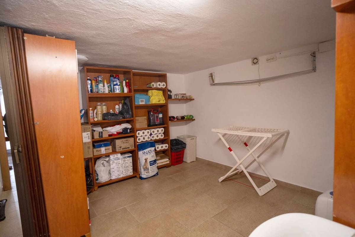 6 soveværelse Semi-Rækkehus til salg i Las Lagunas de Mijas med garage - € 485.000 (Ref: 9699670)