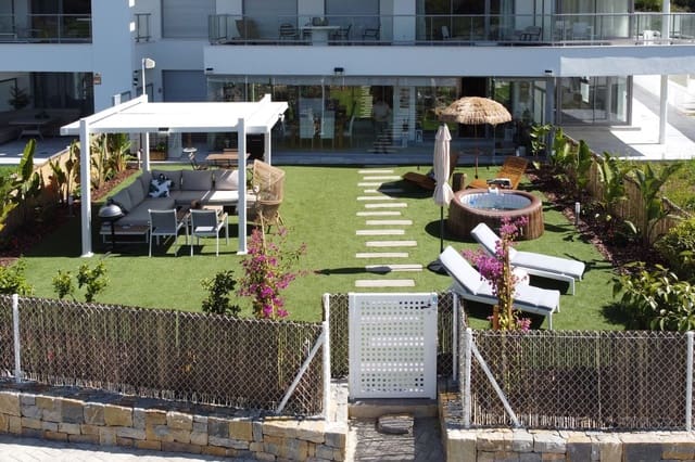 3 bedroom Apartment for sale in El Chaparral, Málaga city with pool garage - € 595,000 (Ref: 9703243)