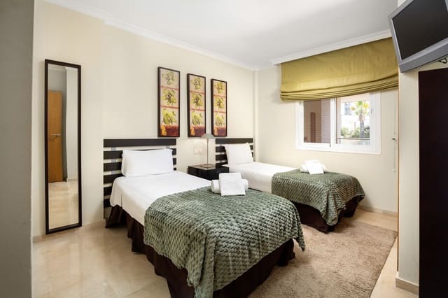 2 chambre Appartement à vendre à Mijas Costa, Mijas avec piscine garage - 450 000 € (Ref: 9703275)