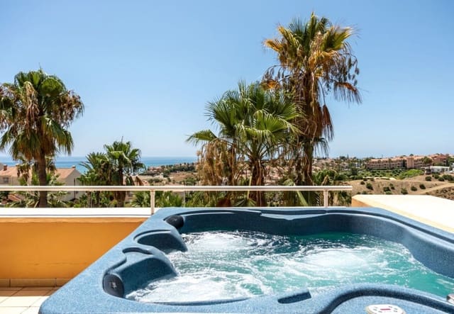2 chambre Appartement à vendre à Mijas Costa, Mijas avec piscine garage - 450 000 € (Ref: 9703275)
