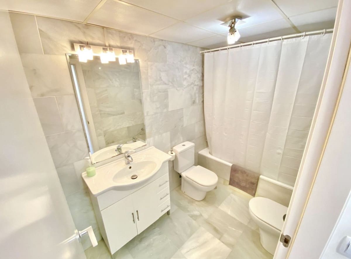 2 bedroom Apartment for sale in Mijas Costa with pool - € 315,000 (Ref: 9703308)