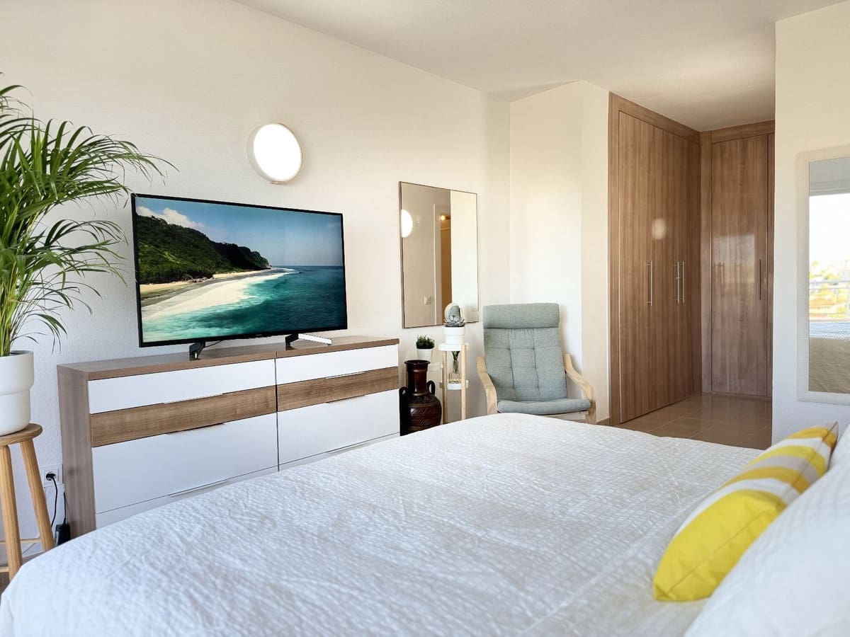 1 bedroom Penthouse for sale in Torrequebrada - € 355,000 (Ref: 9793387)