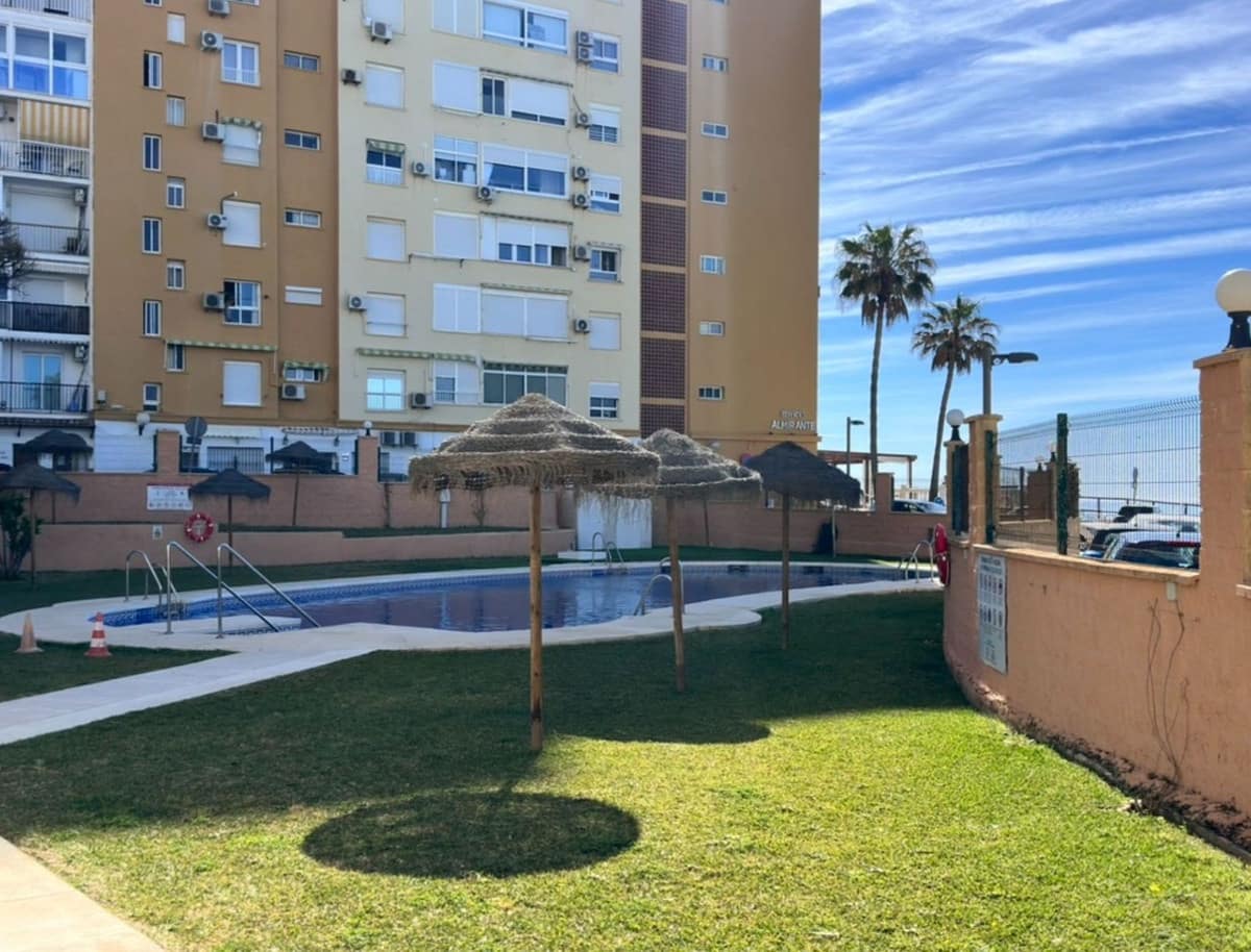 1 bedroom Apartment for sale in Calahonda with pool - € 239,000 (Ref: 9793391)