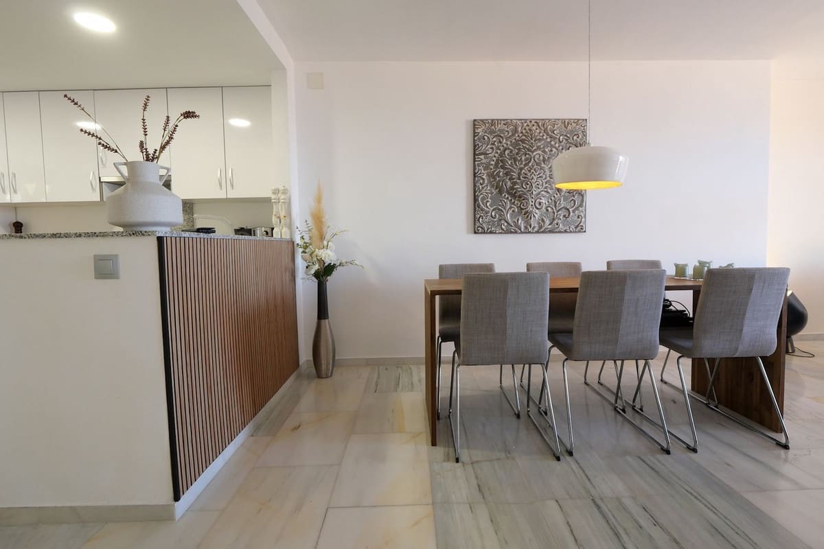 2 Zimmer Apartment zu verkaufen in Calahonda mit Pool Garage - 349.500 € (Ref: 9793394)