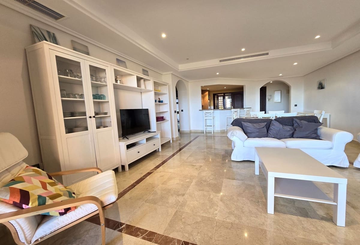 2 makuuhuone Huoneisto myytävänä paikassa La Mairena mukana uima-altaan - 360 000 € (Ref: 9793403)