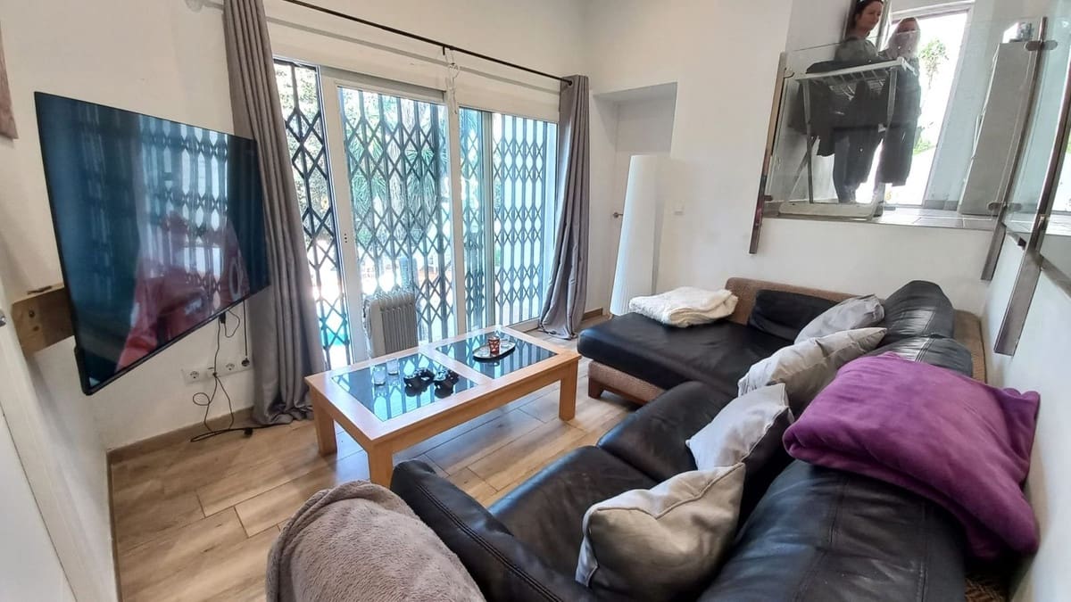 6 soveværelse Villa til salg i Mijas Costa med swimmingpool garage - € 749.000 (Ref: 9793414)