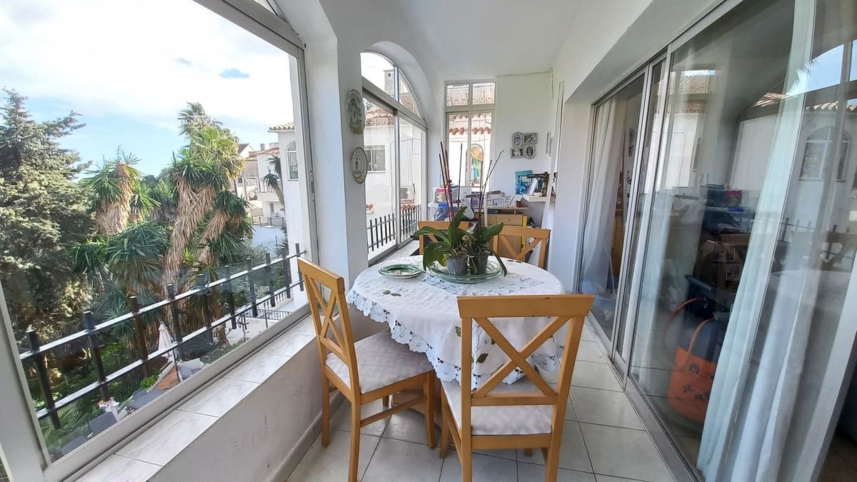 6 soveværelse Villa til salg i Mijas Costa med swimmingpool garage - € 749.000 (Ref: 9793414)