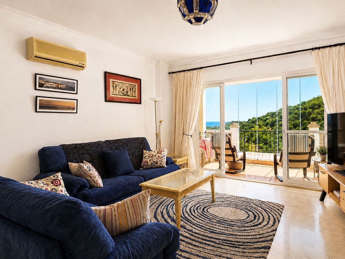 3 slaapkamer Appartement te koop in Calahonda met zwembad - € 369.000 (Ref: 9835050)