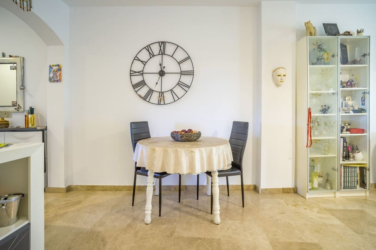 2 bedroom Apartment for sale in Mijas Costa with pool garage - € 376,000 (Ref: 9838716)