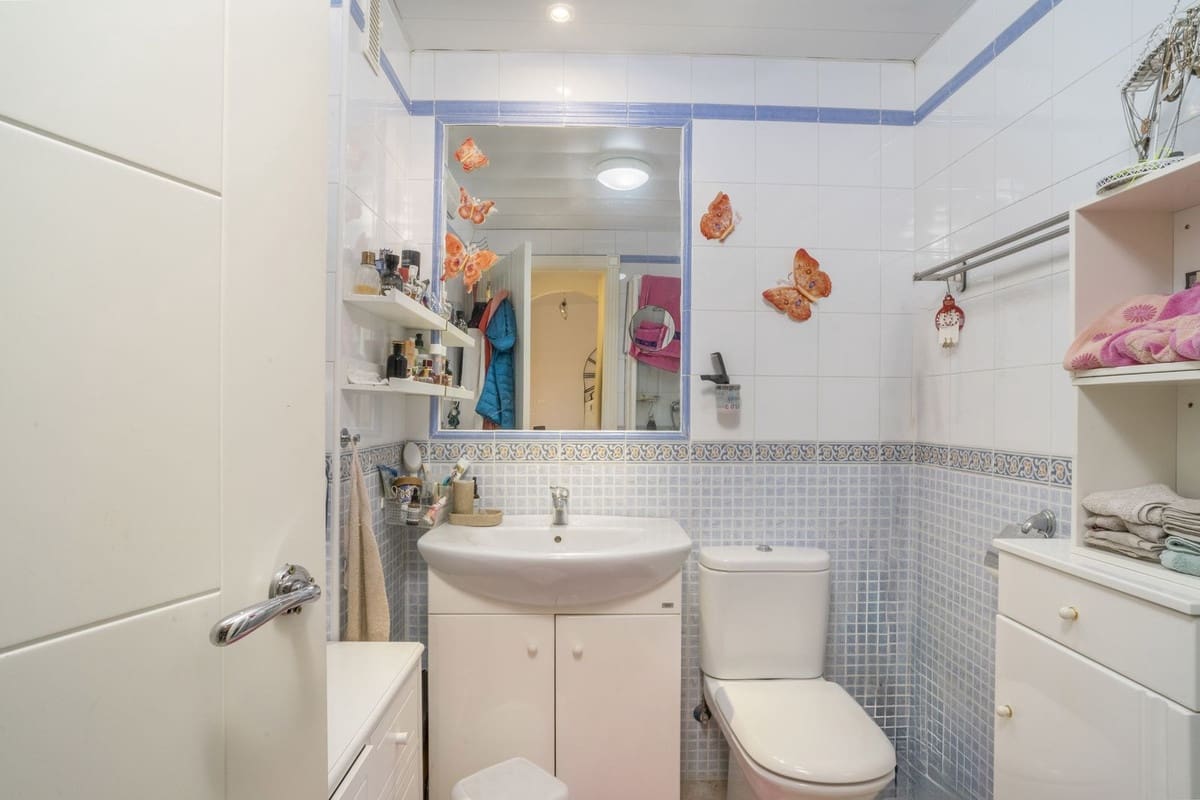 2 bedroom Apartment for sale in Mijas Costa with pool garage - € 376,000 (Ref: 9838716)
