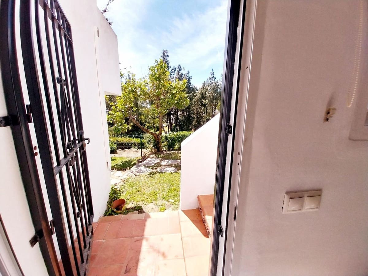 4 bedroom Townhouse for sale in Mijas Costa with pool - € 475,000 (Ref: 9838718)