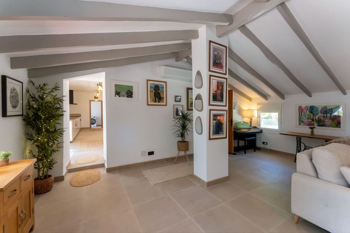 6 slaapkamer Villa te koop in Alhaurin el Grande met zwembad garage - € 749.000 (Ref: 9850578)