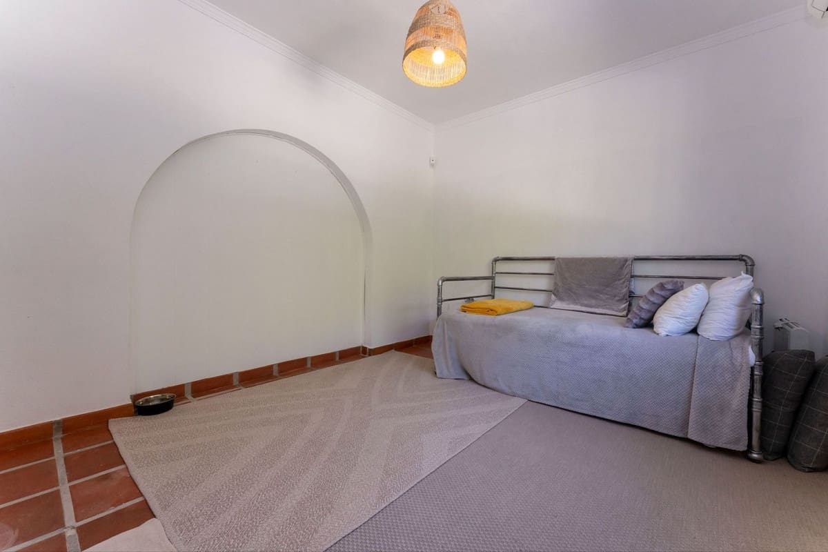 6 slaapkamer Villa te koop in Alhaurin el Grande met zwembad garage - € 749.000 (Ref: 9850578)