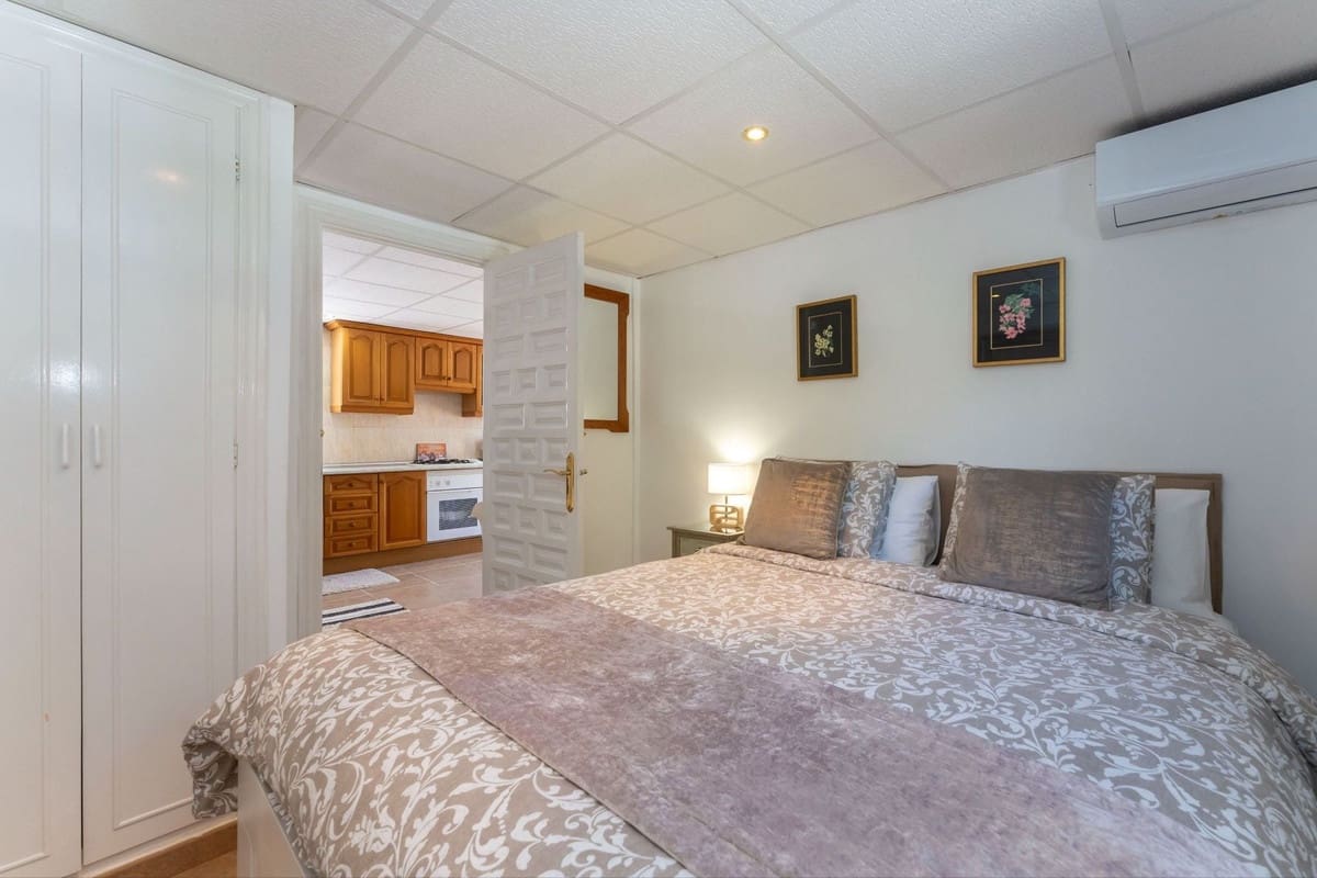 6 slaapkamer Villa te koop in Alhaurin el Grande met zwembad garage - € 749.000 (Ref: 9850578)