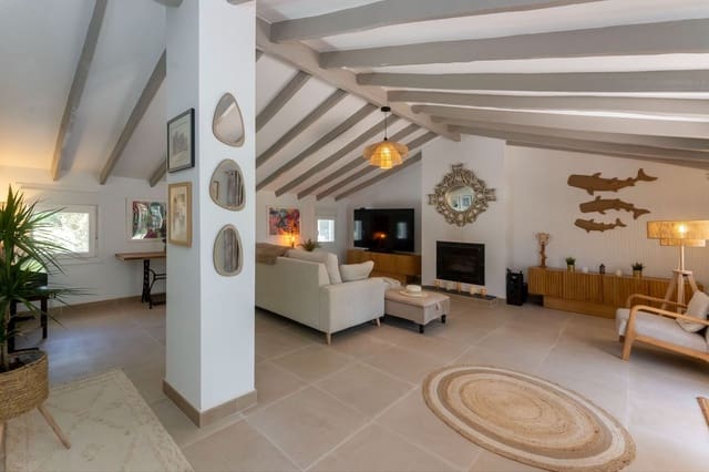 6 slaapkamer Villa te koop in Alhaurín el Grande met zwembad garage - € 749.000 (Ref: 9850578)