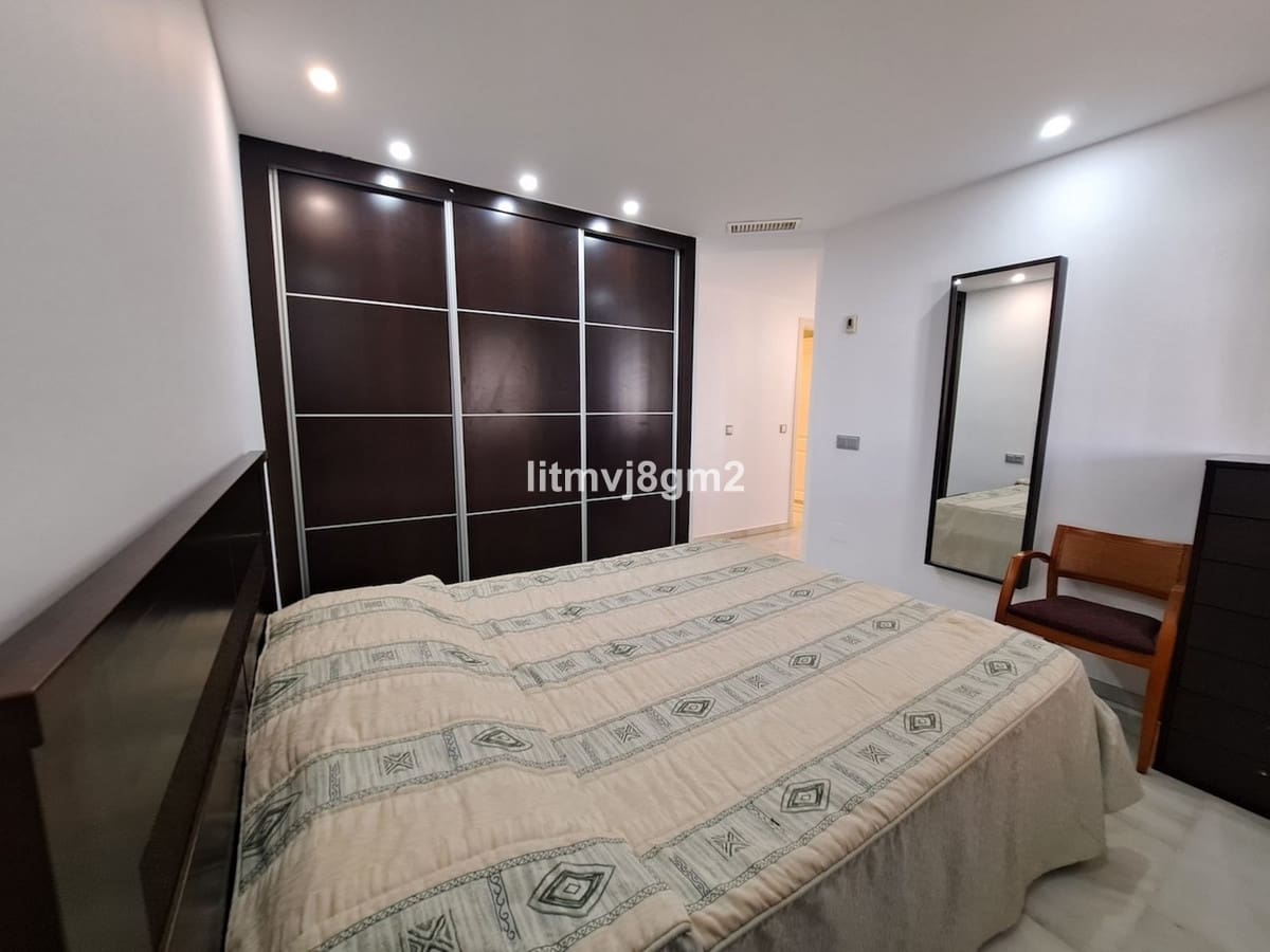 3 bedroom Apartment for sale in Fuengirola with pool garage - € 430,000 (Ref: 9850616)