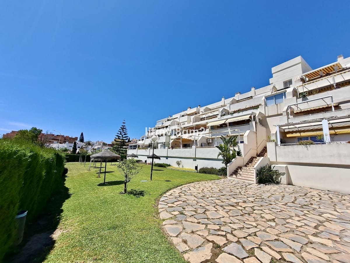 3 bedroom Apartment for sale in Fuengirola with pool garage - € 430,000 (Ref: 9850616)