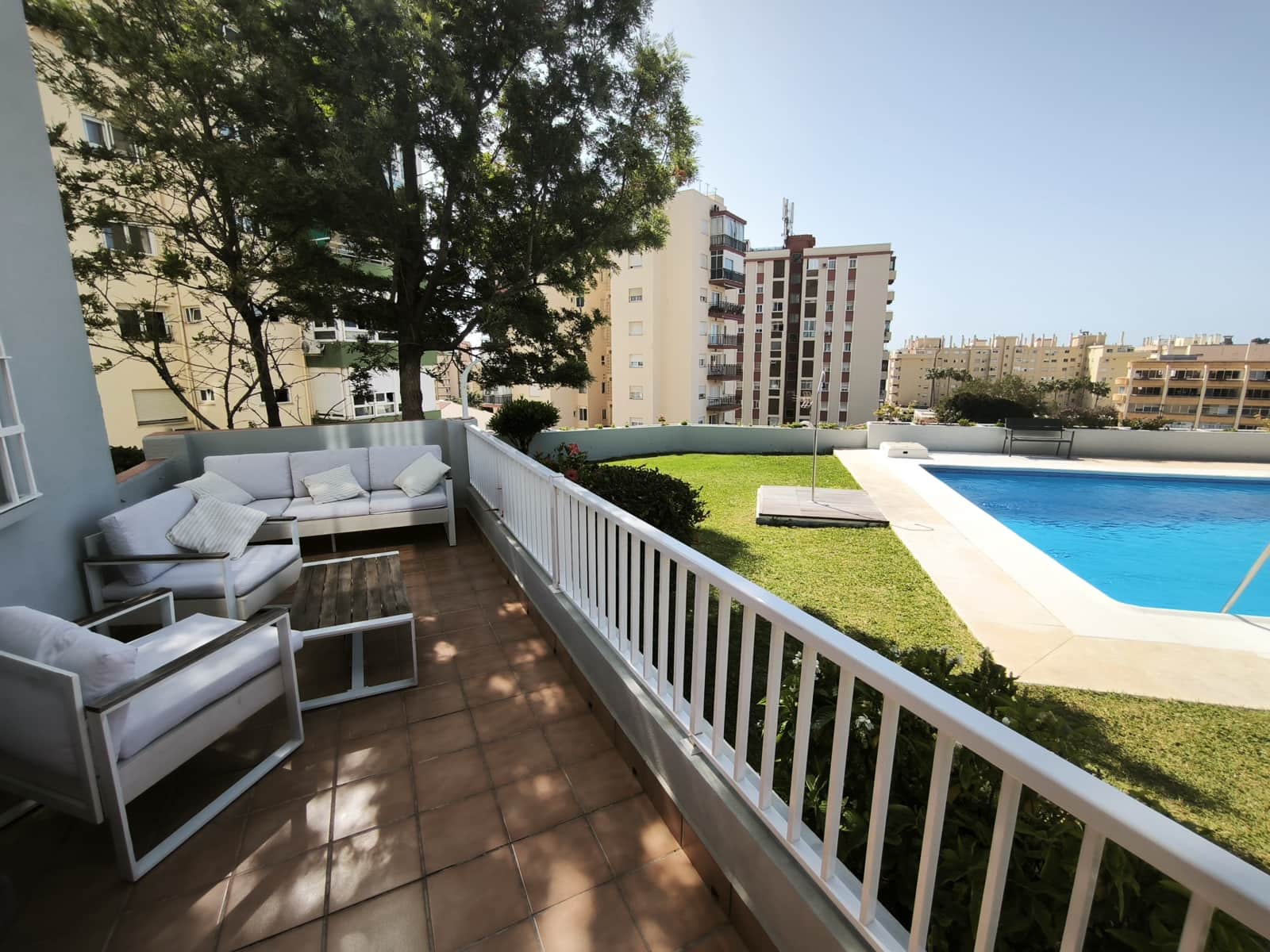 3 Zimmer Apartment zu verkaufen in Fuengirola mit Pool Garage - 398.000 € (Ref: 9863740)