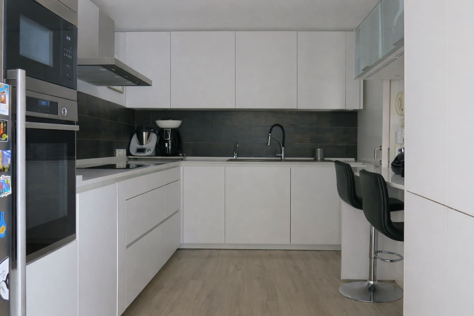 4 slaapkamer Rijtjeshuis te koop in Puerto de la Cruz met zwembad garage - € 585.000 (Ref: 9564041)