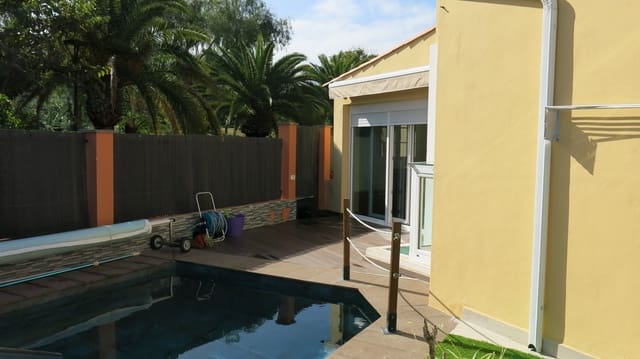 4 slaapkamer Rijtjeshuis te koop in Puerto de la Cruz met zwembad garage - € 585.000 (Ref: 9564041)