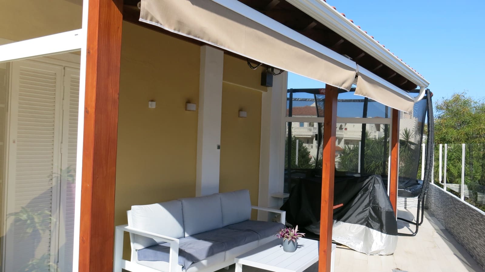 4 slaapkamer Rijtjeshuis te koop in Puerto de la Cruz met zwembad garage - € 585.000 (Ref: 9564041)
