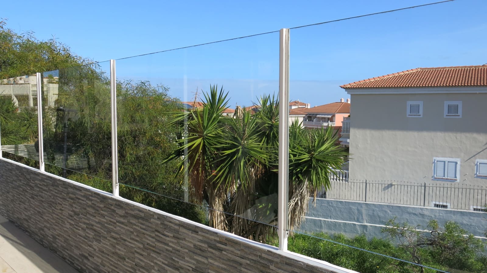 4 slaapkamer Rijtjeshuis te koop in Puerto de la Cruz met zwembad garage - € 585.000 (Ref: 9564041)