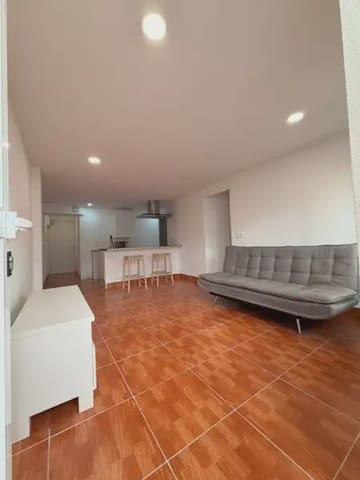 3 bedroom Flat for rent in Este, Castelló de la Plana - € 1,000 (Ref: 10019998)
