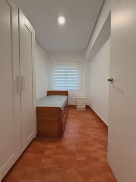 3 bedroom Flat for rent in Castello de la Plana - € 1,000 (Ref: 10019998)