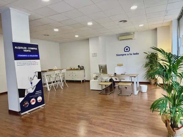 Kommersiell till salu i Sant Llorens, Valencia stad - 28 000 € (Ref: 10029621)