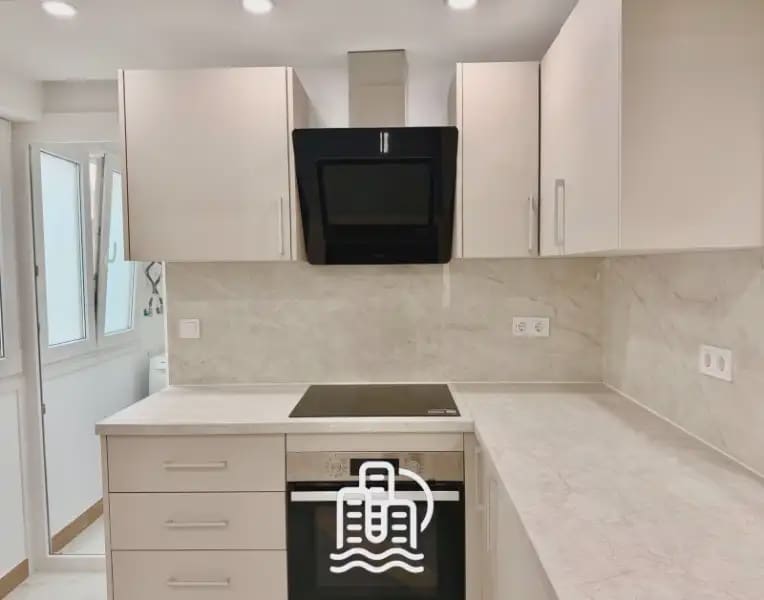 3 slaapkamer Flat te huur in Valencia stad - € 1.500 (Ref: 10034774)