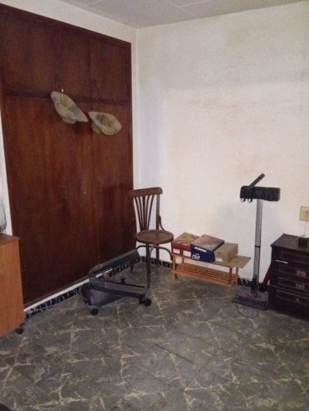 4 soveværelse Villa til salg i Ontinyent - € 65.000 (Ref: 9569193)