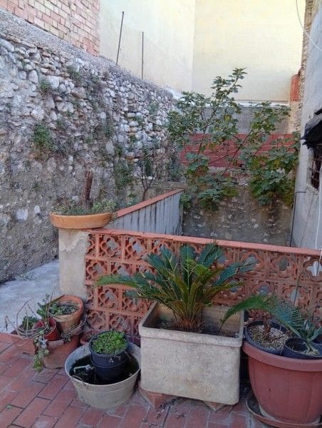 4 soveværelse Villa til salg i Ontinyent - € 65.000 (Ref: 9569193)