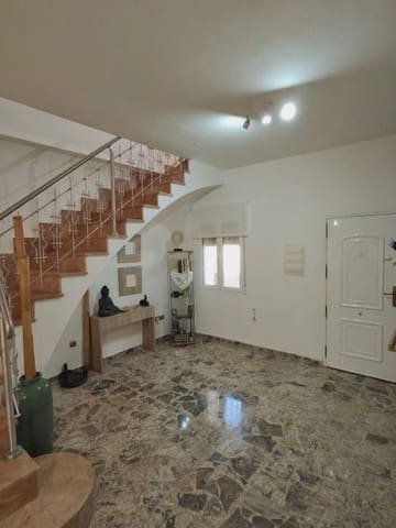 2 sypialnia Willa na sprzedaż w Ontinyent z garażem - 250 000 € (Ref: 9569196)