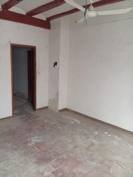 Casa de 4 habitaciones en Ontinyent en venta - 69.500 € (Ref: 9569197)