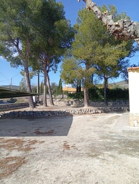 5 makuuhuone Huvila myytävänä paikassa Ontinyent - 250 000 € (Ref: 9569203)